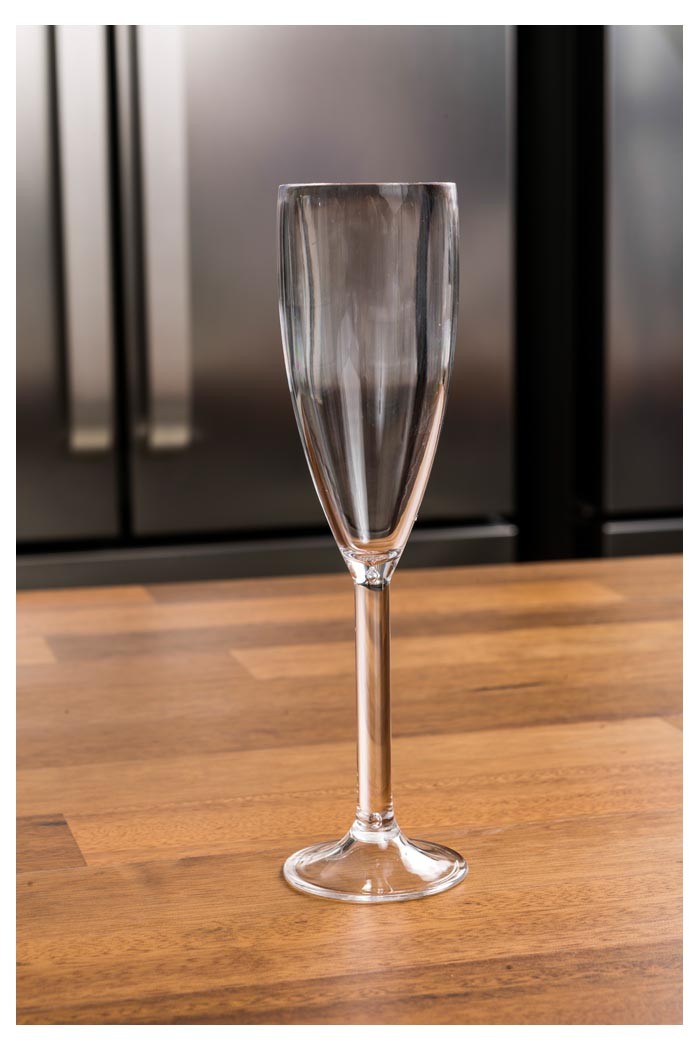 Taça para Champanhe 150ml em Policarbonato (22x6 cm) na mesa - Brascool (JD-6654) 