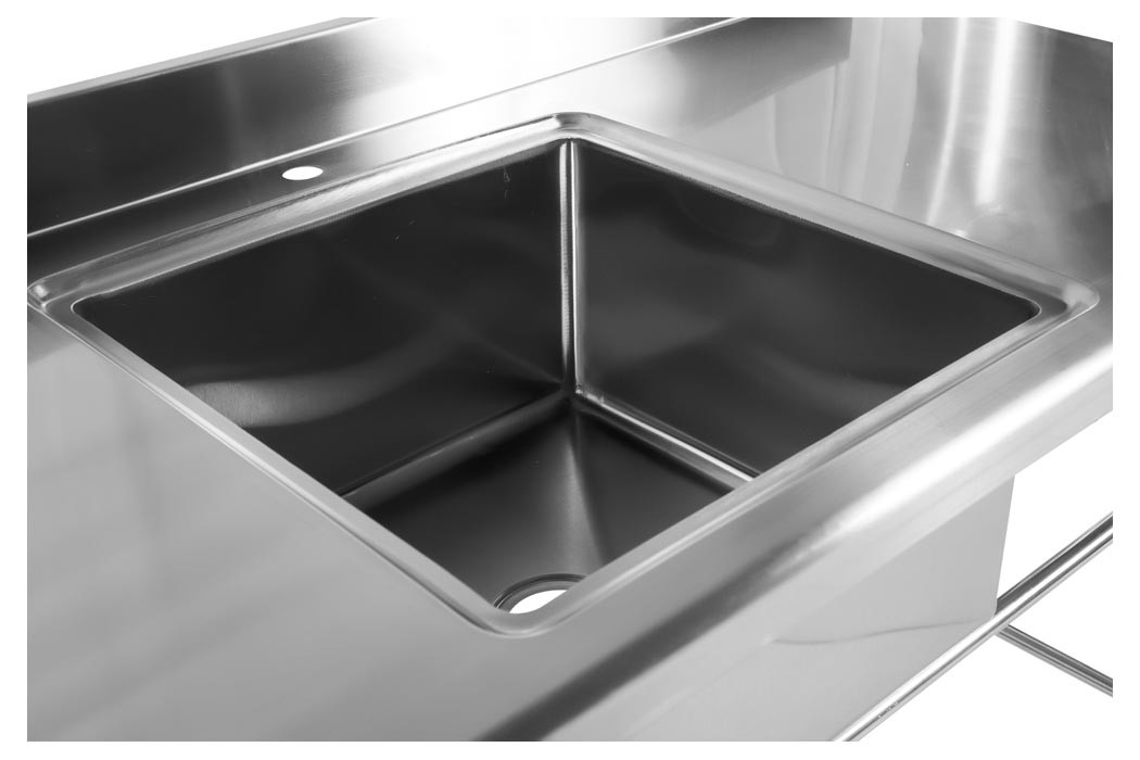 Detalhe: Pia - Mesa Bancada em Aço Inox com Rodas / Rodízios e Lavatório (Cuba Central 50cm) - 1,6m - CB-150BC