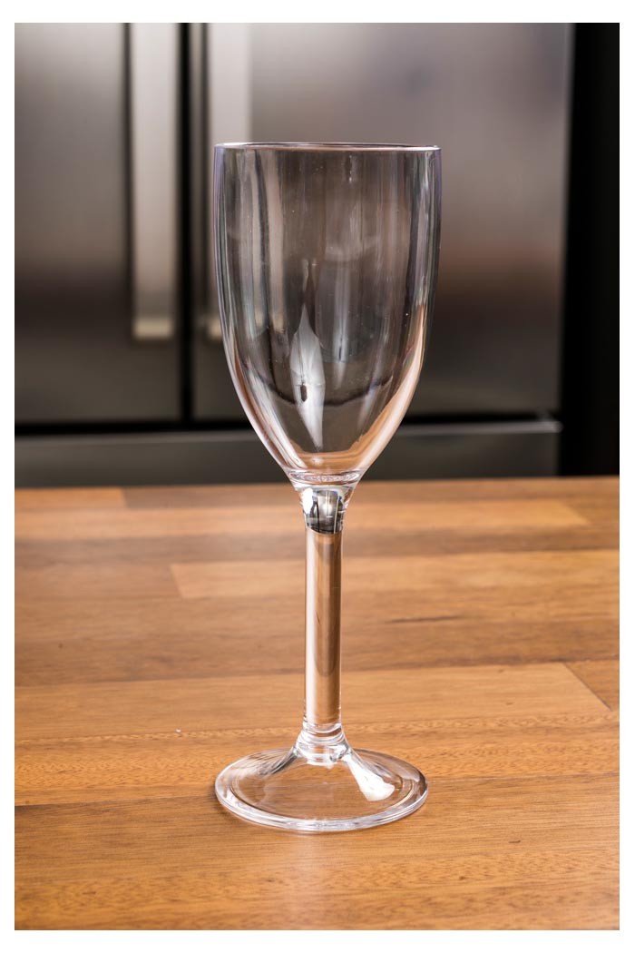 Taça para Vinho 250ml em Policarbonato (21x7 cm) - Brascool (JD-6655) Taça para Vinho 250ml em Policarbonato (21x7 cm) - Brascool (JD-6655)